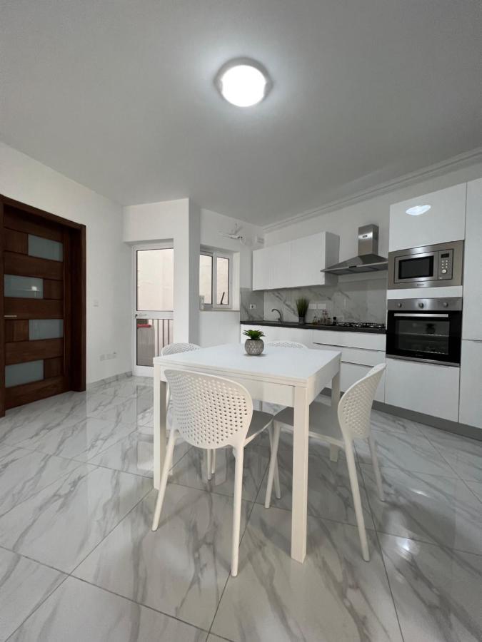 Condo With Patio Overlooking Piazza Gzira المظهر الخارجي الصورة