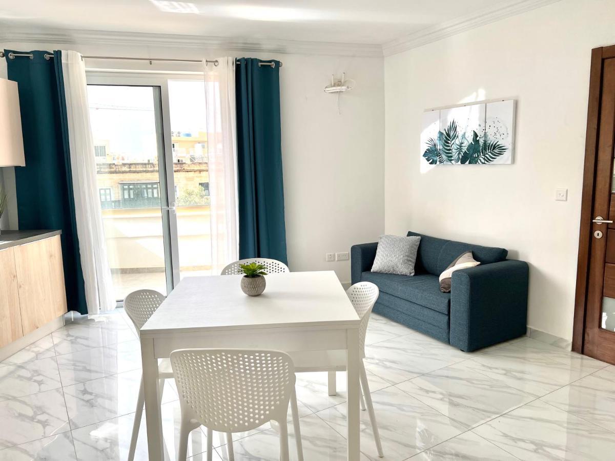 Condo With Patio Overlooking Piazza Gzira المظهر الخارجي الصورة